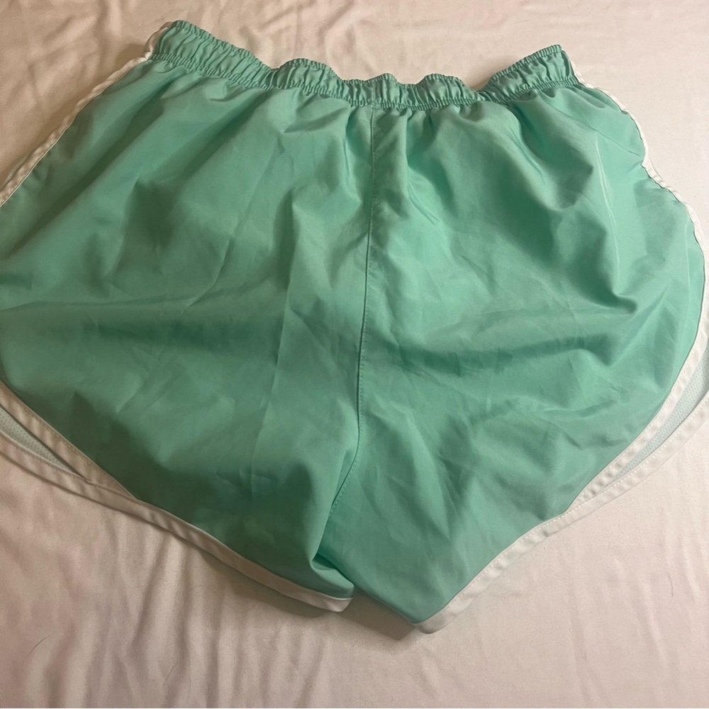 Nike Dri-Fit Women’s‎ Large Mint Green Tempo Running Shorts - Picture 3 of 6